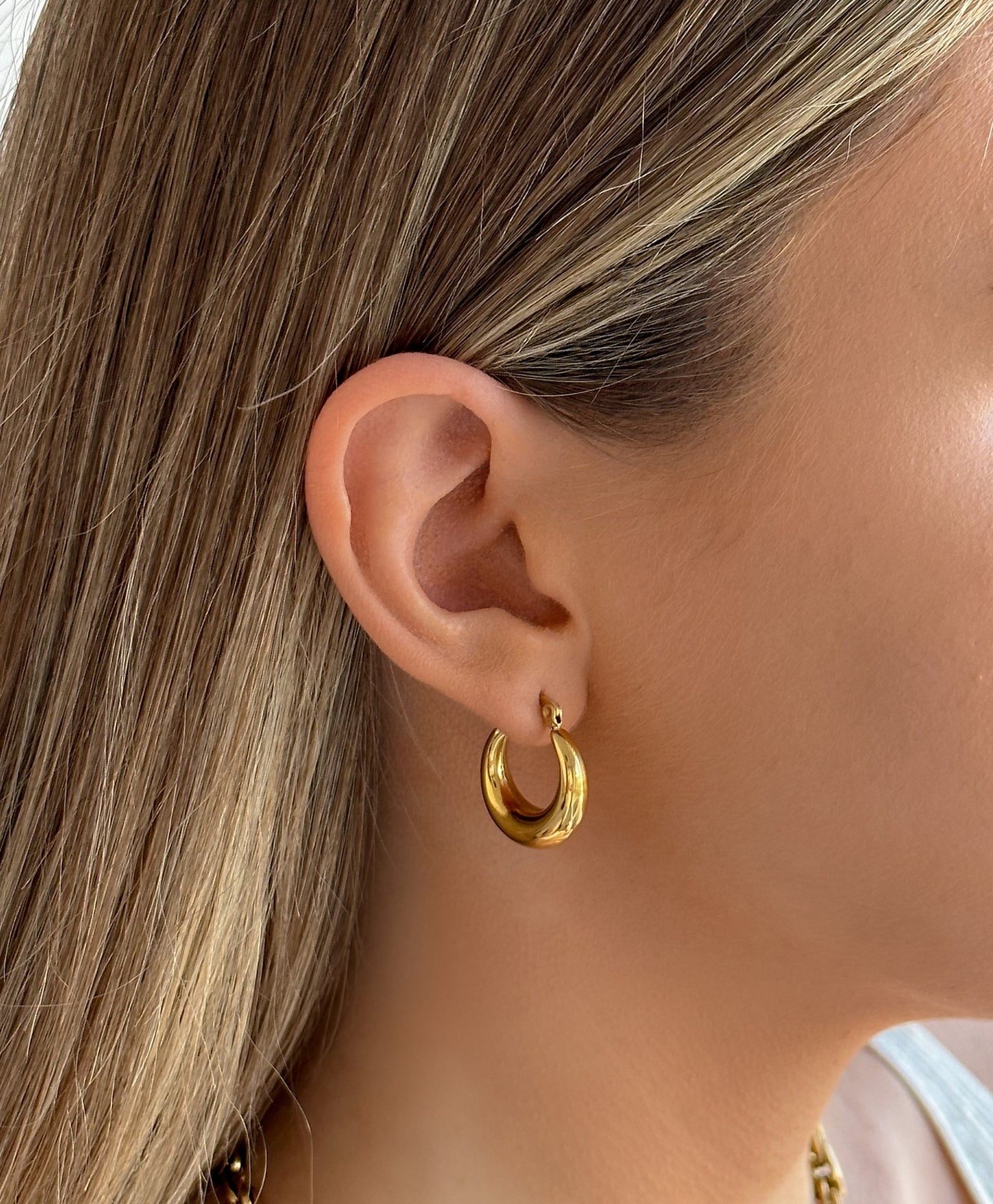 Sloane Hoop Earrings